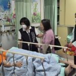 強降雨導致車輛撞浮起人孔蓋意外 民政局長:南區公所即刻應變、關心傷者