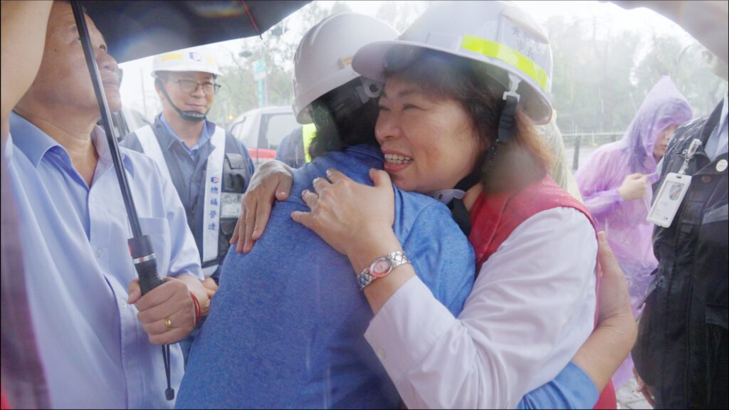 黃敏惠感謝雲林縣長張麗善風雨中送暖　一同為第一線人員打氣