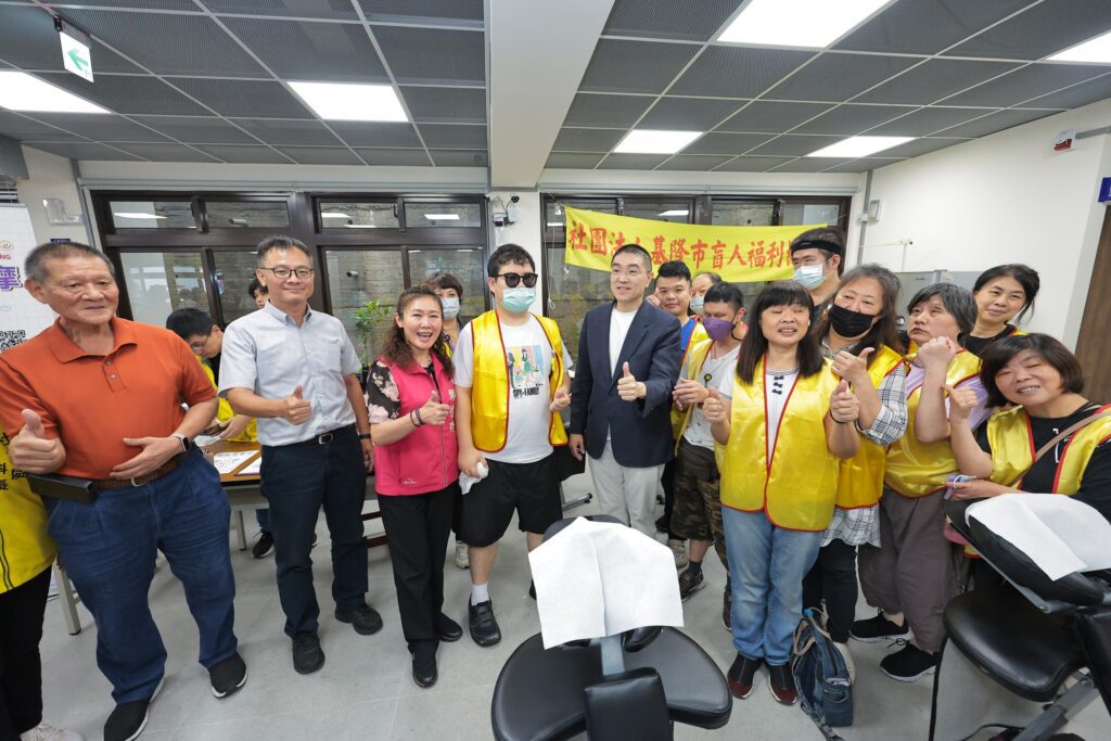 免費按摩體驗吸引民眾　基隆市府助視障按摩師開拓就業新契機