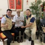 慶福基金會捐贈涼感衣　高雄榮服處沁涼關懷送到家