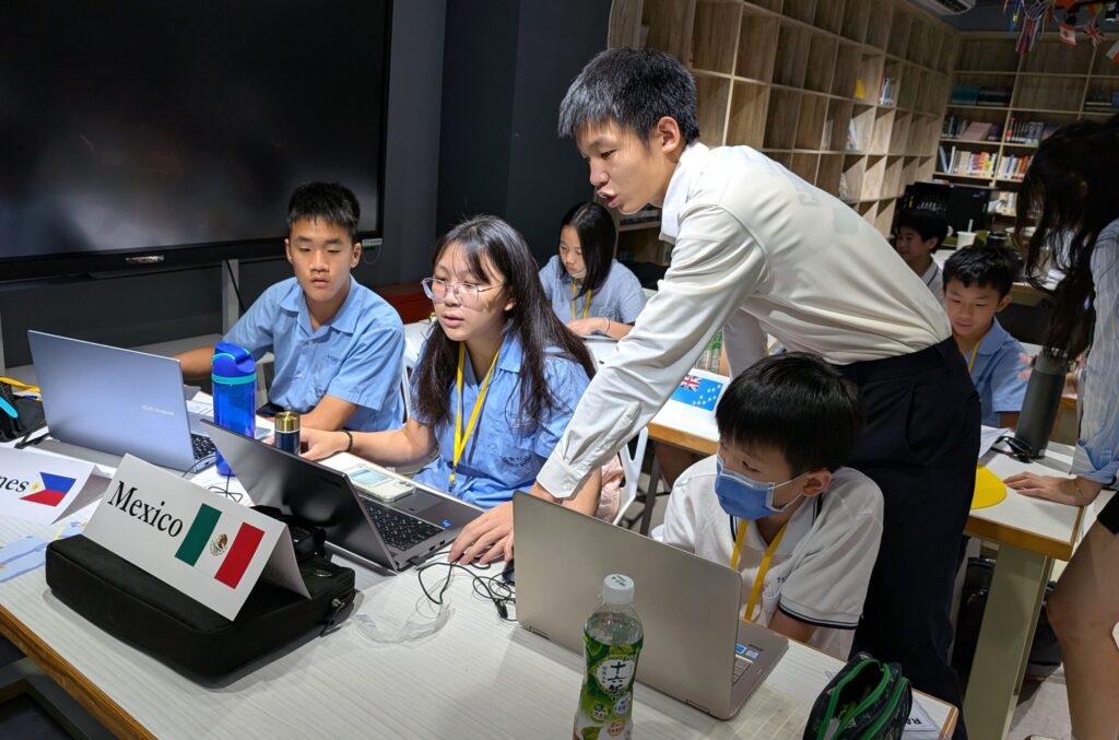 一場模擬聯合國會議　讓國高中學子與世界對話