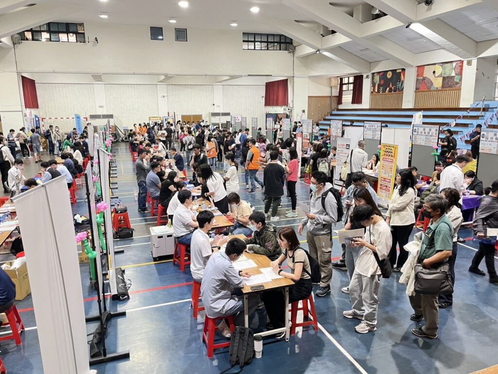 高雄失業率創縣市合併以來新低3.2%- 招商引資與就業政策成果豐碩