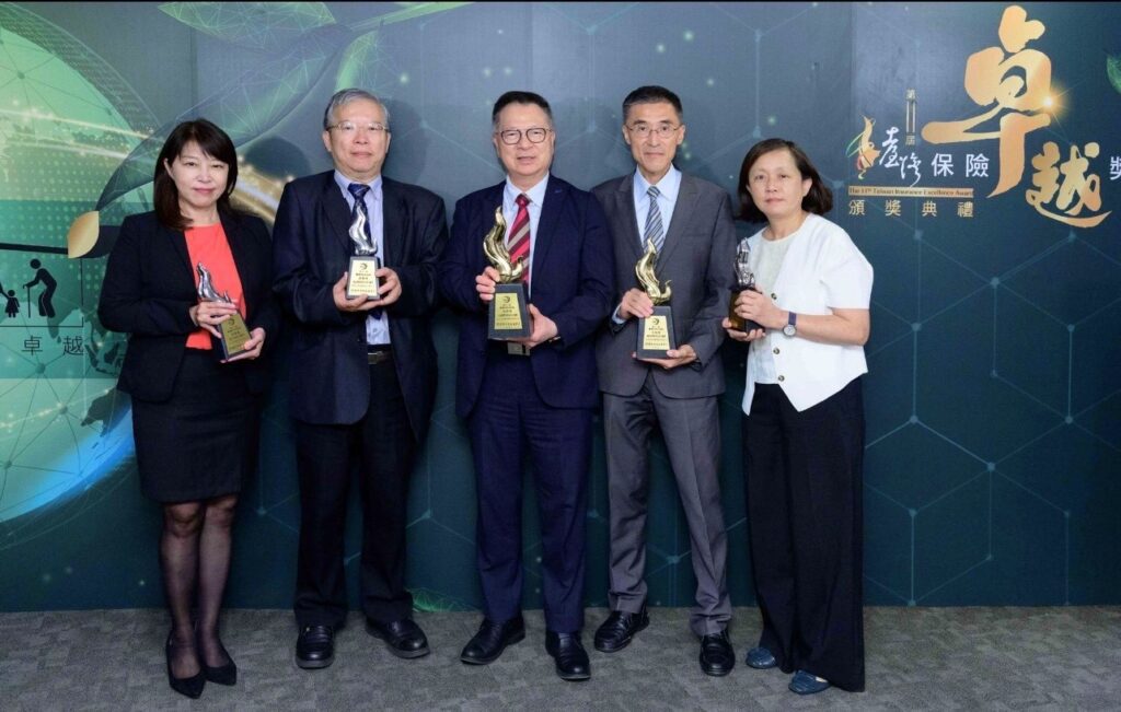 保險卓越獎揭曉 富邦人壽勇奪2金3銀共5項肯定 永續經營績效揚名國際 第十四度獲評「台灣最佳壽險公司」