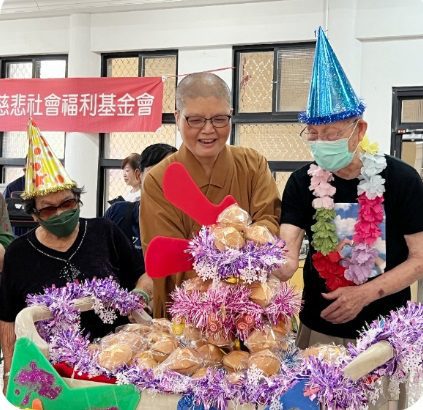 美的賞析，心的饗宴!　蘭陽仁愛之家父親節暨慶生活動