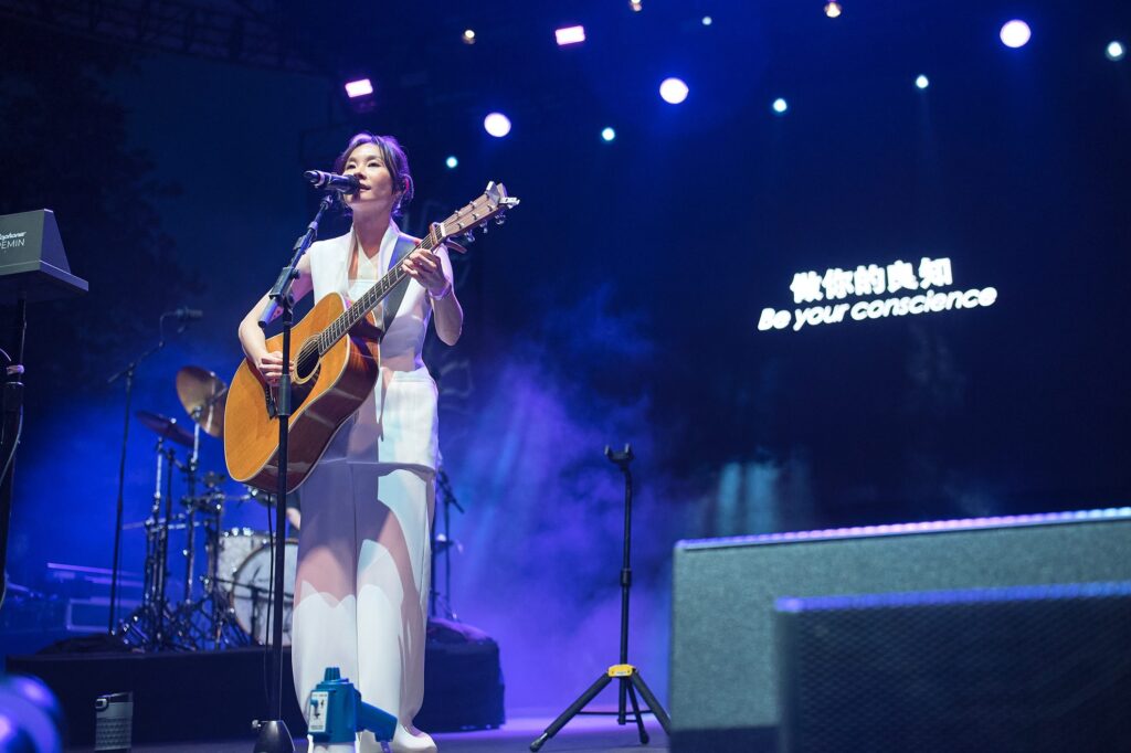 鄭宜農-阿爆攜手那屋瓦少女與布拉瑞揚舞團-震撼紐約夏日夜