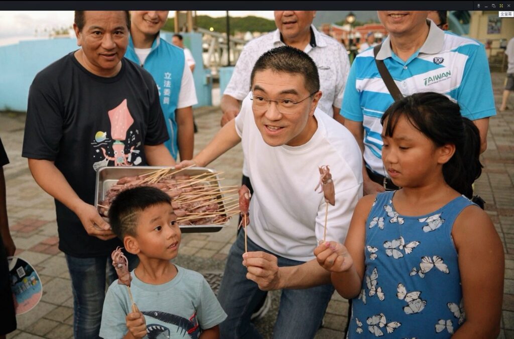 北台灣最鮮海味盛典！基隆鎖管季人潮爆棚　大啖小卷嗨翻碧砂漁港