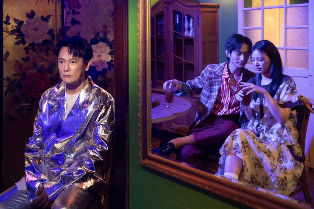 張信哲寫下生命旅途的多重篇章-人與人之間「無數碰撞」