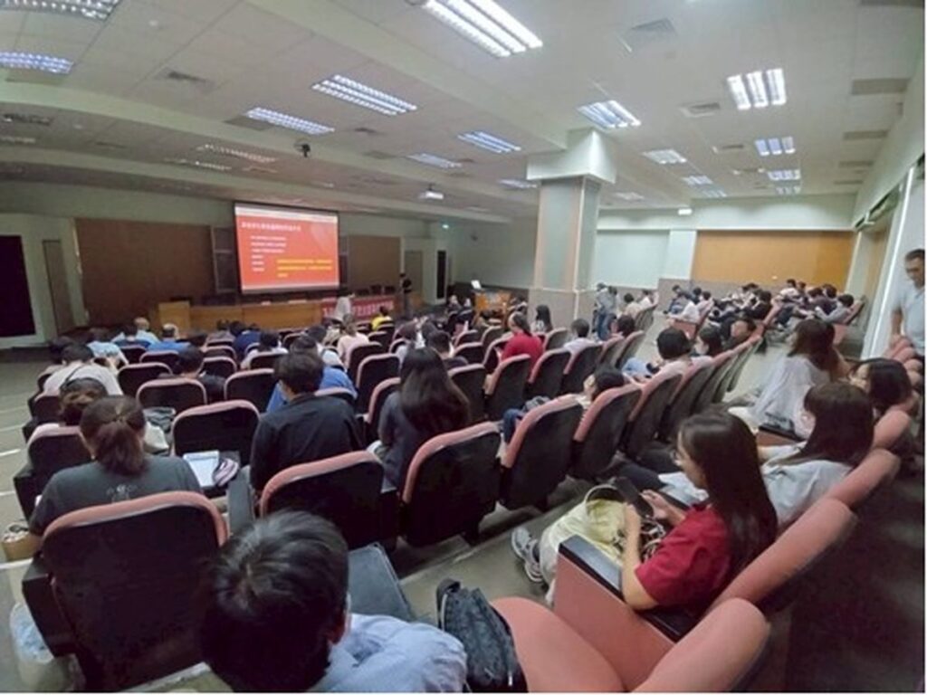 小黑蚊防治新策略　高雄農業局舉辦鹼性水技術分享