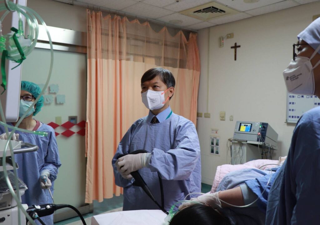 小小魚刺卡胃壁-醫師精準解危機