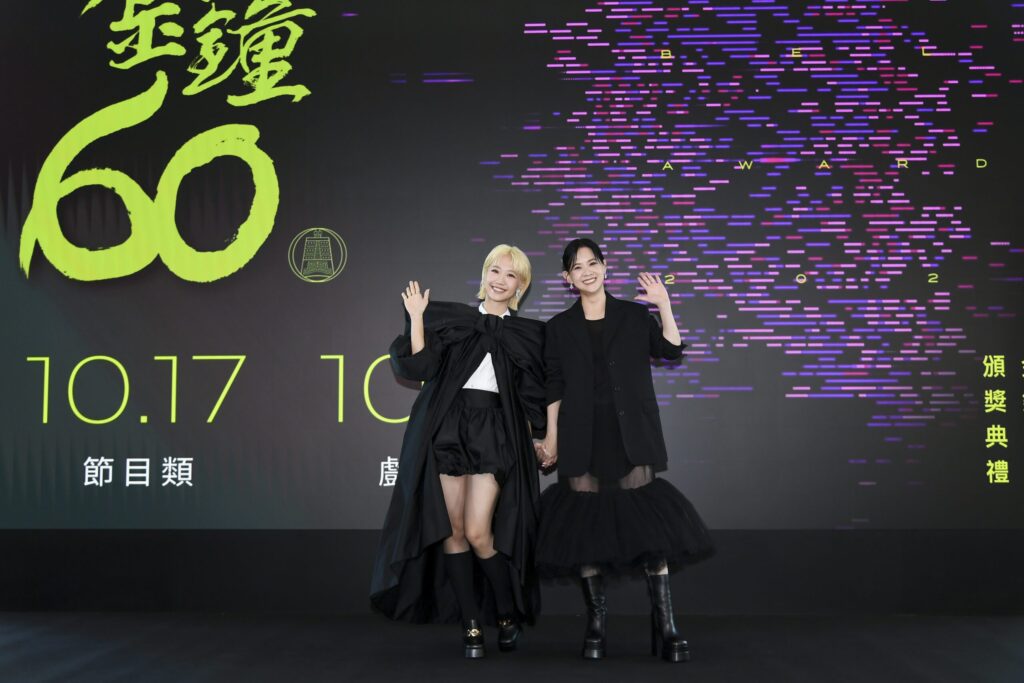 曾寶儀攜手-lulu黃路梓茵展現世代交融-以幽默與活力坐鎮-金鐘 60