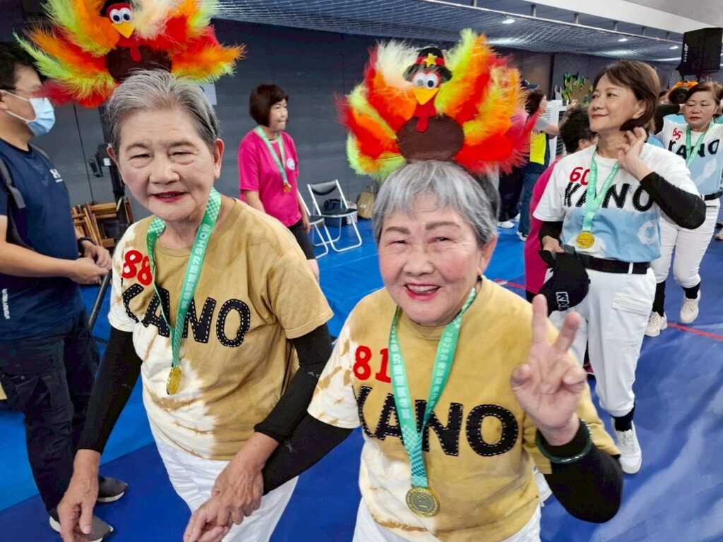阿公阿嬤活力show南區競賽　嘉義市囊括金銀　展現樂齡勇壯精神