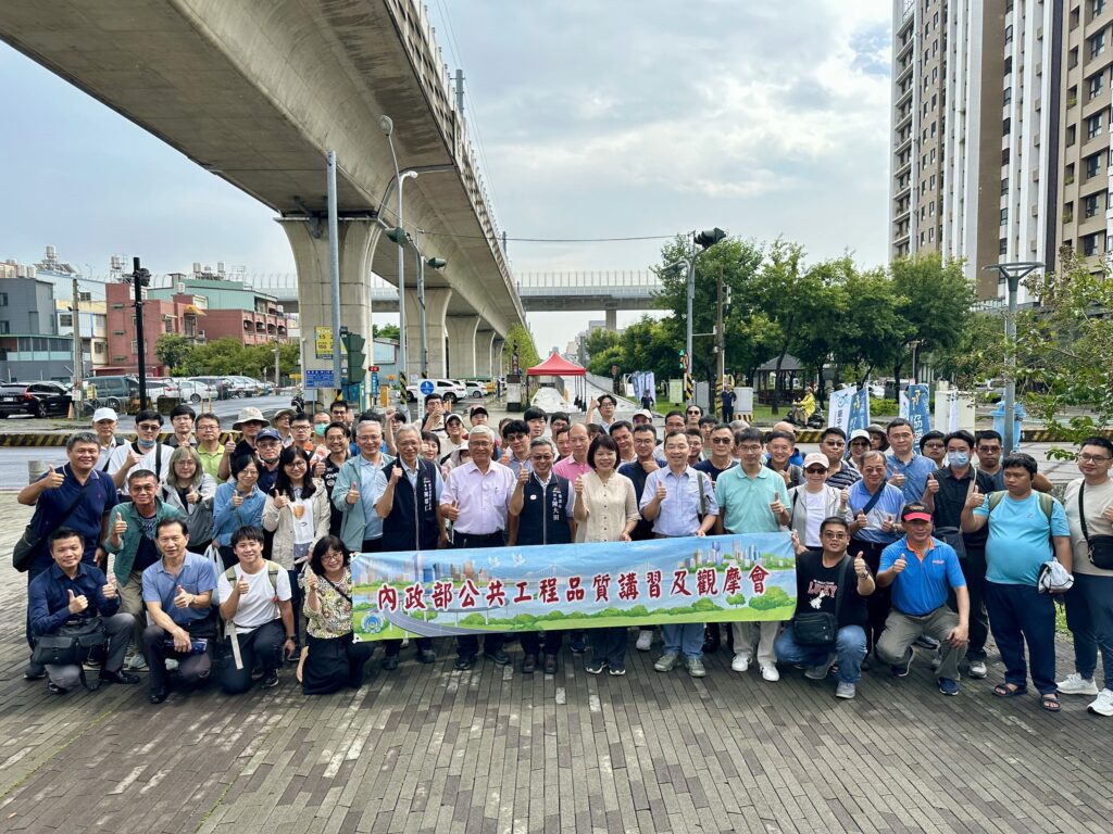 見證自行車跨橋創新工法與生態典範! 內政部組團觀摩台中「綠空廊道」