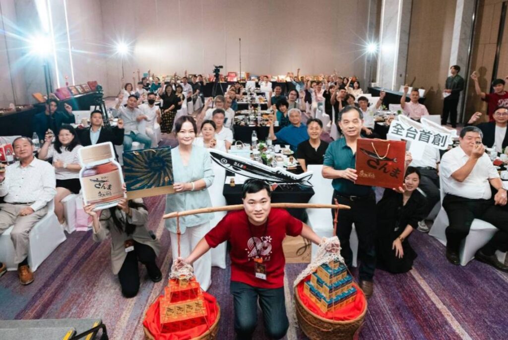 呷百二自然洋菓子成立20週年　推出全台首創「秋刀魚魚精禮盒」