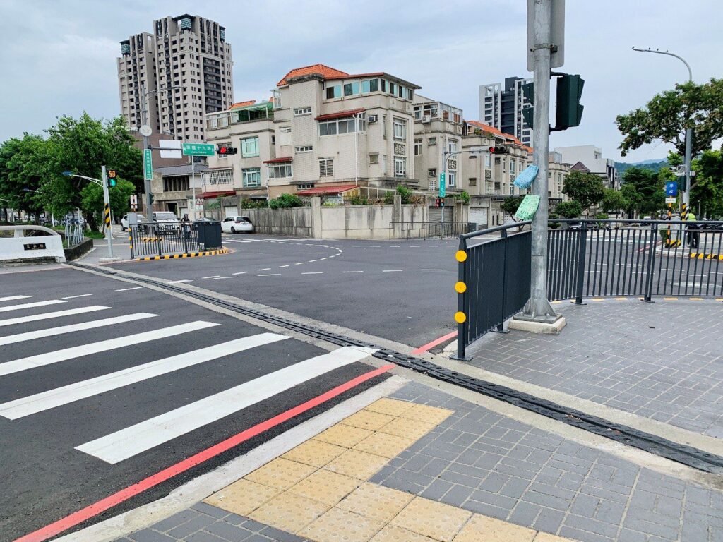 暢遊人本友善水岸新亮點! 台中北屯旱溪東岸2.3公里步道完工