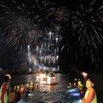 鷄籠中元祭壓軸施放水燈頭　171年傳統科儀點亮望海巷夜空