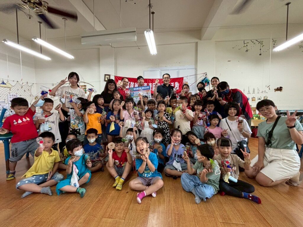 中市霧峰區清潔隊攜手幼兒園　推廣環保再生手作教育