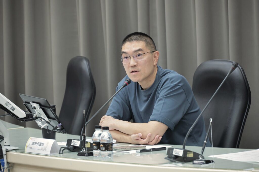 化解通勤族與學生衝突　謝國樑拍板：r82恢復原線、免費接駁車延駛基隆高中