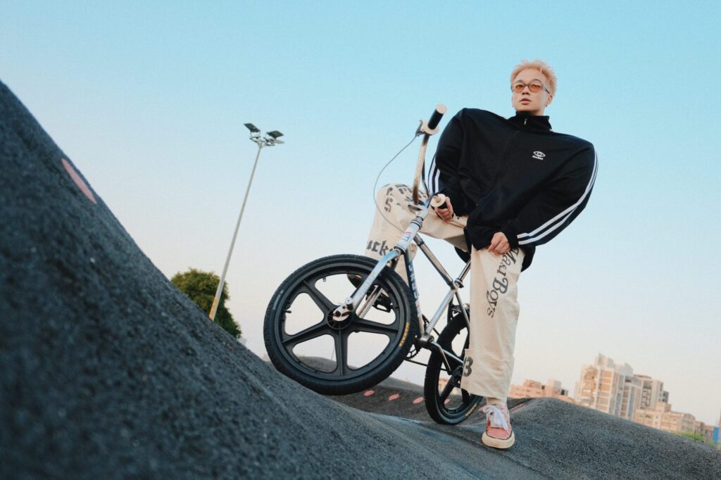 黃號投直球-反應年輕人速食戀愛的想法