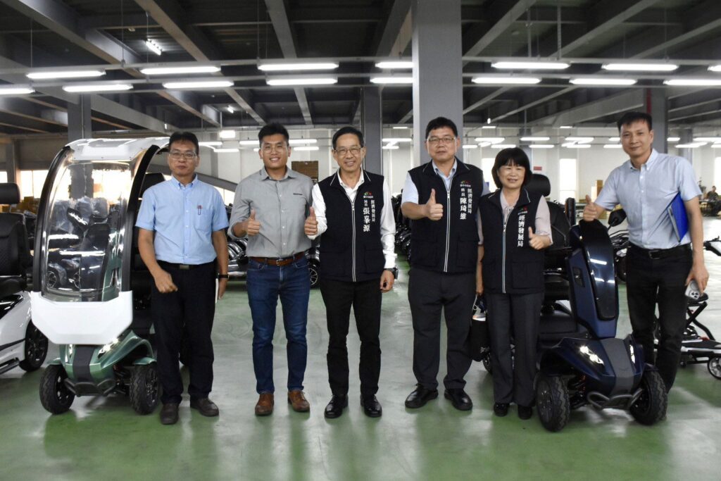 台中在地業者「台灣維順」逆勢創新面對關稅挑戰　經發局長肯定業者深耕研發