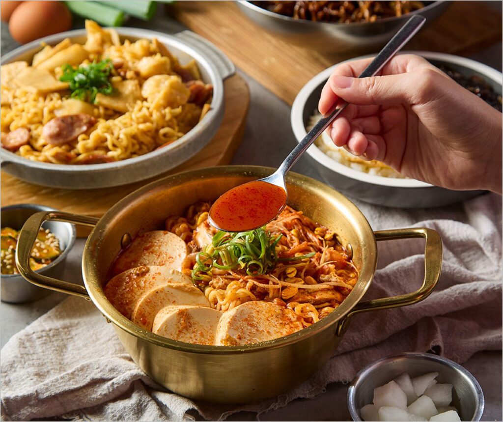 四大韓式創新料理首度亮相　「bonchon-chicken本村韓食炸雞」打造味蕾新體驗