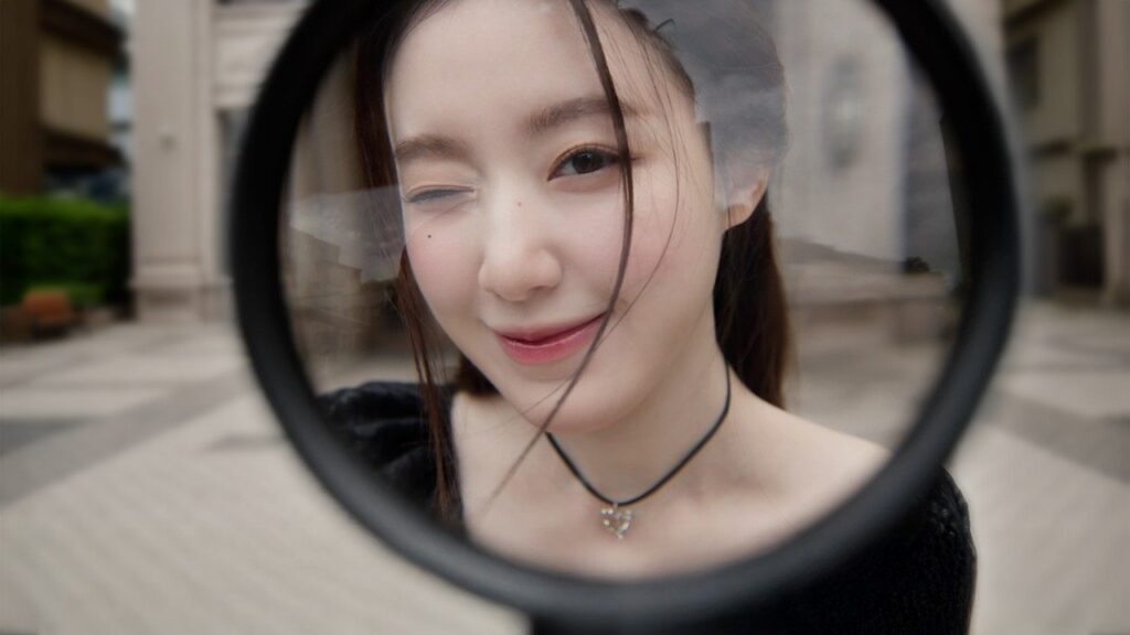 舒華出道8年個人首場-talk-concert-正式登台-變身「鑑定師」