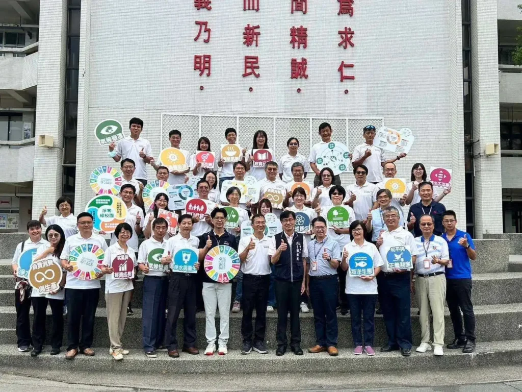 中市教育局環教輔導團授證 聚焦淨零教育與校園永續