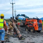 基隆救災隊進駐花蓮光復鄉　全力搶通富田一街災阻道路