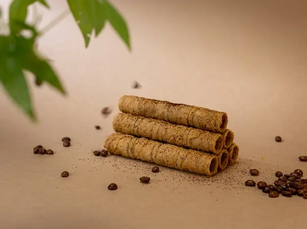 從五金職人到甜點匠人　屈世崇用一支蛋捲打造「節節高昇」的祝福