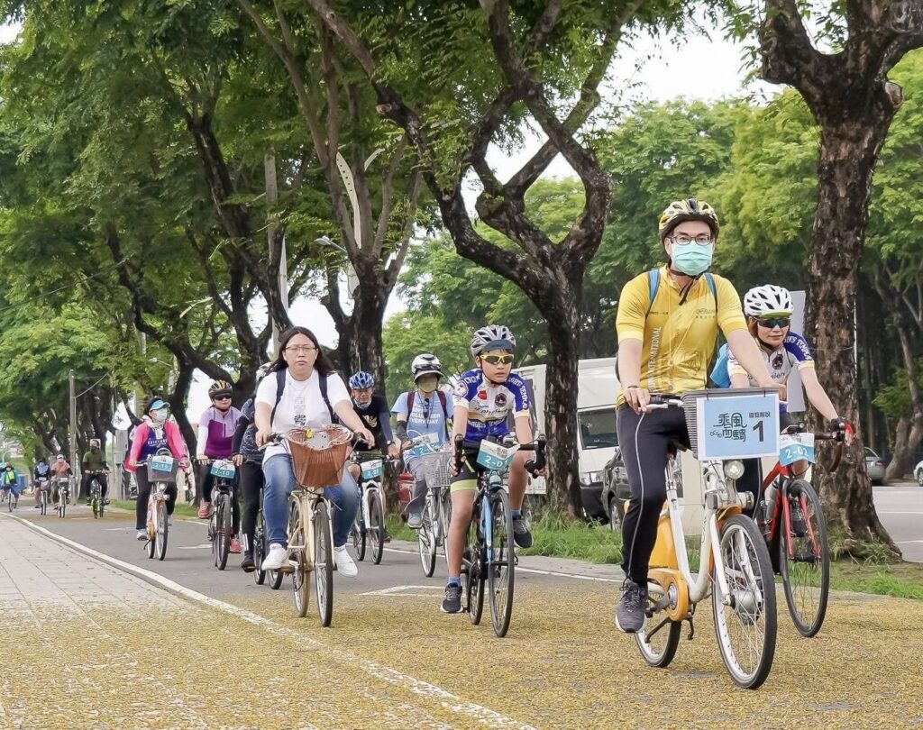 乘風而騎岡山場熱鬧登場　親子同遊籃籗會　單車童樂過中秋