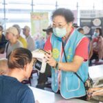 竹市流感新冠疫苗首波開打　邱臣遠鼓勵市民踴躍接種