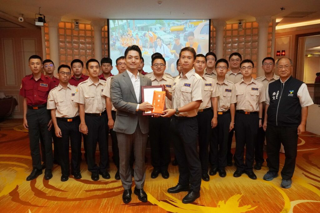 北市秋節敬軍　蔣萬安、戴錫欽與工商界慰勞保家衛國將士