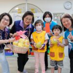 新北社會局長李美珍慰訪愛兒等7家機構　代表市長致贈秋節加菜金及蘋果