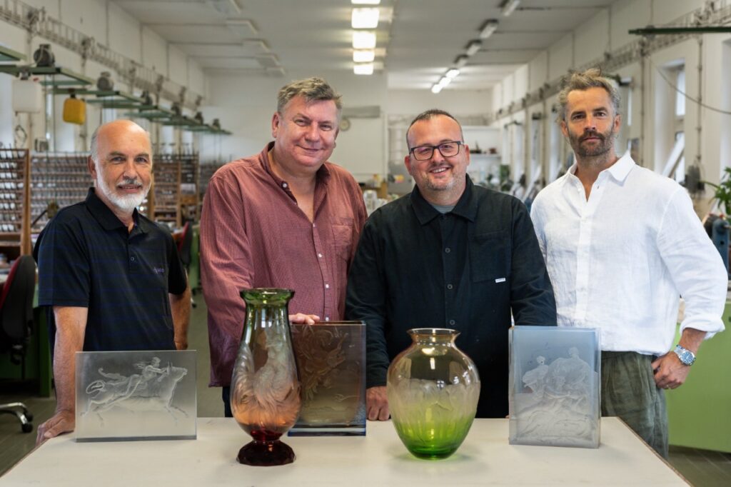 「2025-摩瑟水晶-大師之藝-――-雕刻古典,琢磨現代」-特展