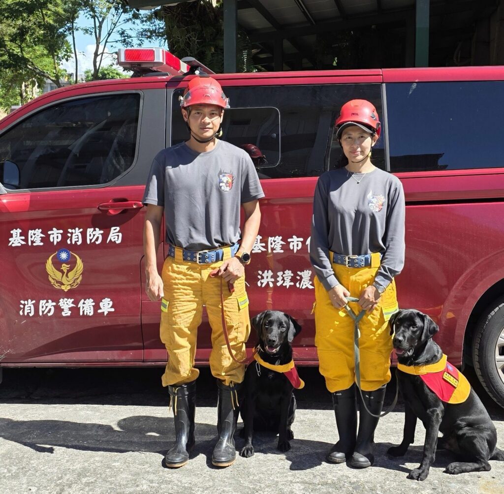 基隆2搜救犬備戰iro國際測驗　挑戰瓦礫搜索任務
