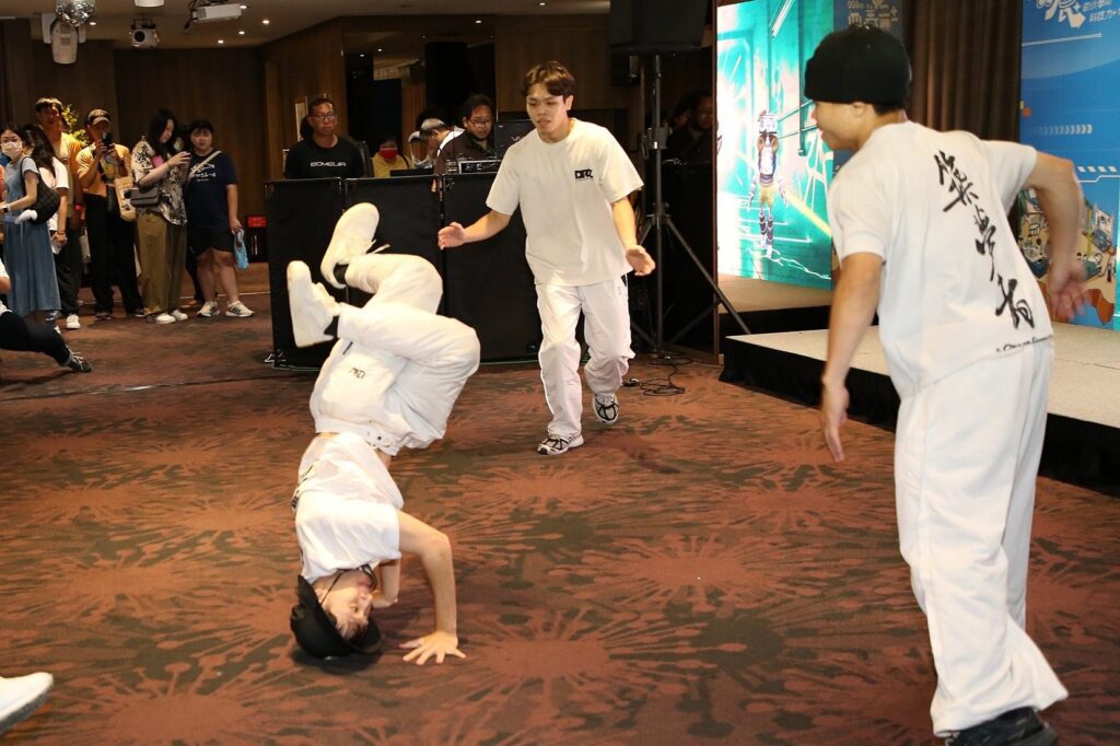 跨世代熱舞飆歌　嘉義市「數位培養皿」成果展掀高潮
