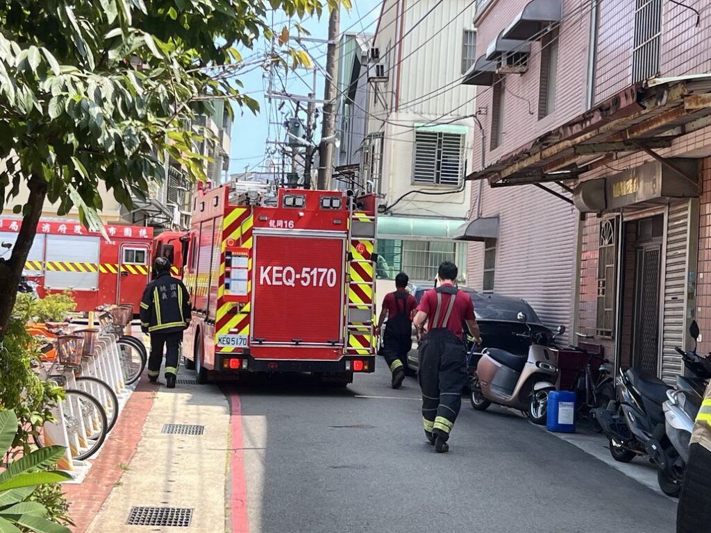 桃園平鎮區廚房煙霧驚報警 消防暖心提醒:煮菜別離人平安最安心