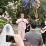 吳克群突襲素人婚禮現場-親送999紅包-唱新歌甜度破表浪漫祝福全場