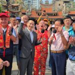 大甲媽鑾駕首度遶境桃園賜福　何志偉為天上聖母抬轎祈求國泰民安