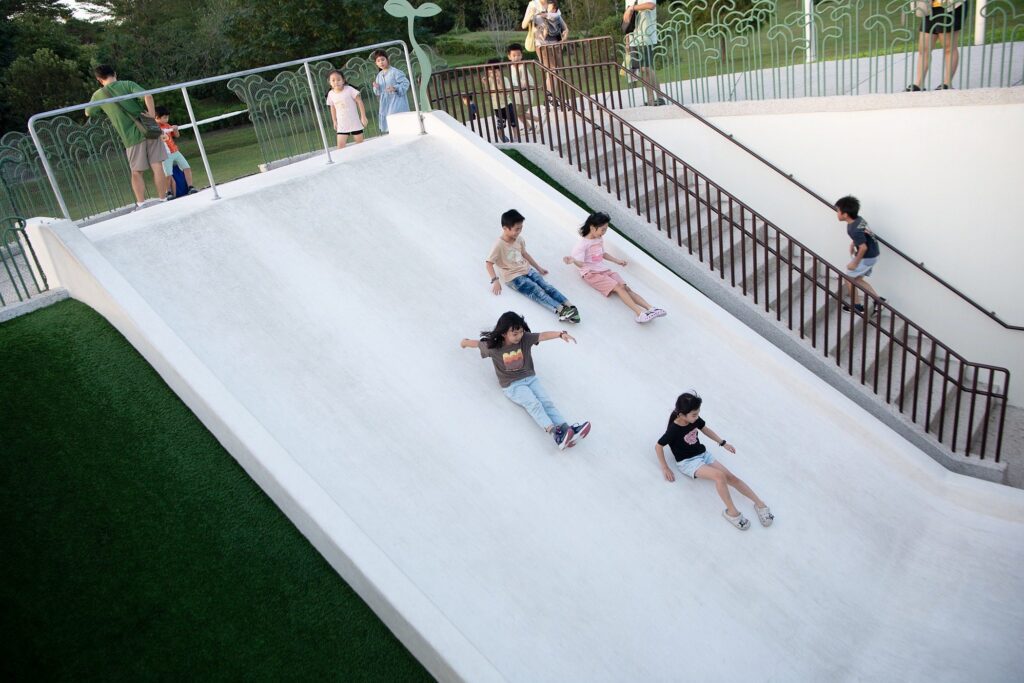 「嘉義市光織影舞」閃耀16天！親子必訪「綠豆仁遊戲場」成打卡熱