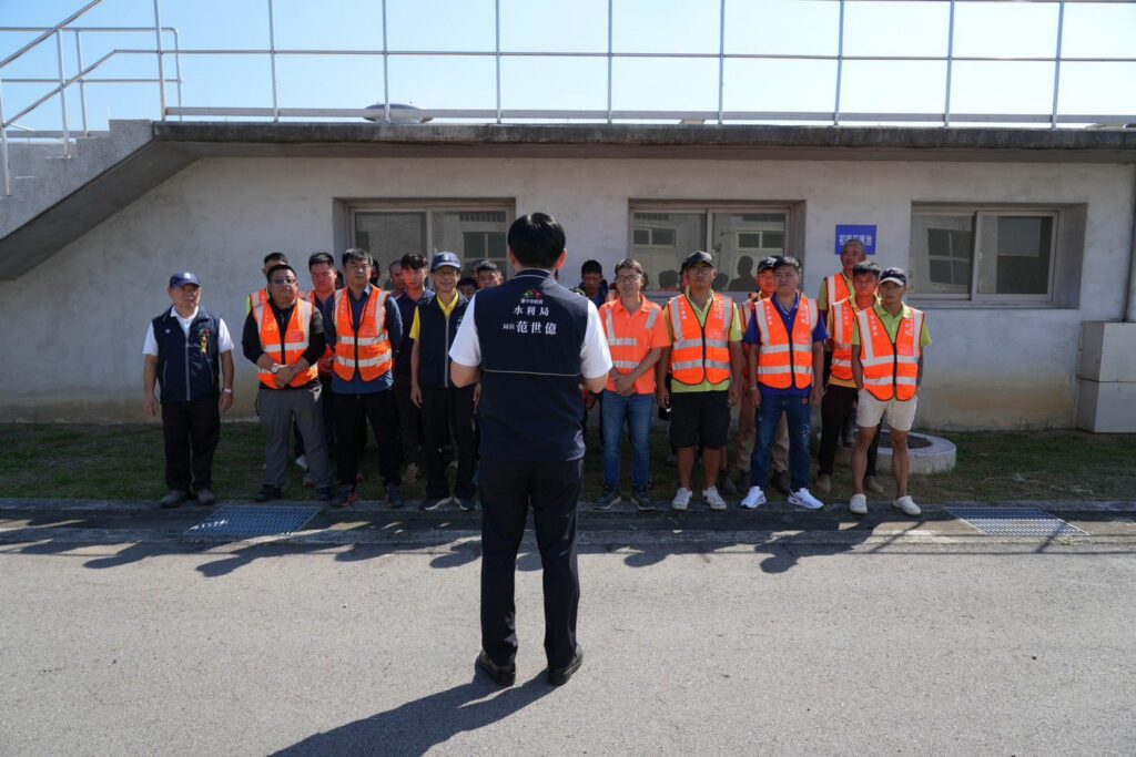 中市府五度馳援花蓮！　「下水道超人」-今集結出發-投入光復鄉下水道清淤