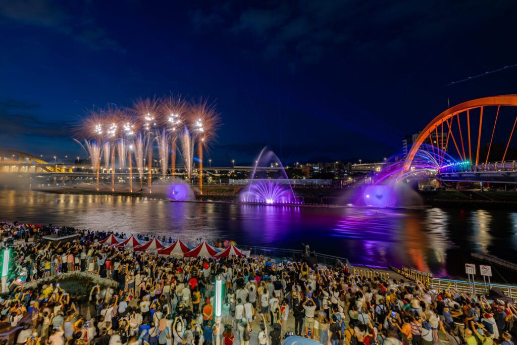 快把握！北市水舞嘉年華　彩虹之夜、追愛音樂祭壓軸獻映