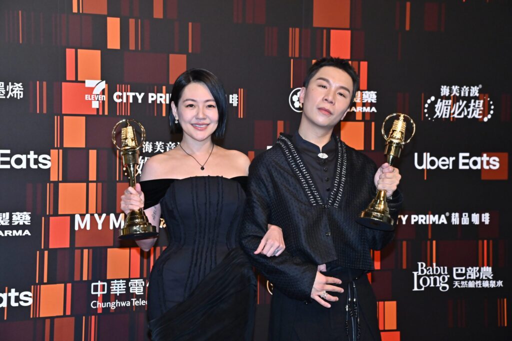 第60屆【節目類】金鐘頒獎典禮-星光大道誰最”胸”-小s-派翠克榮獲最佳主持人