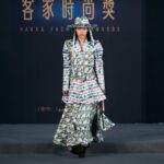 客家文化不只藍衫！永續時尚服飾展顛覆印象　展現設計與環保的跨界對話