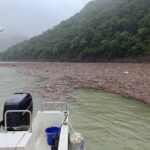 豪雨釀災！漂流木湧翡翠水庫　北水局即刻清汙捍衛大台北用水安全