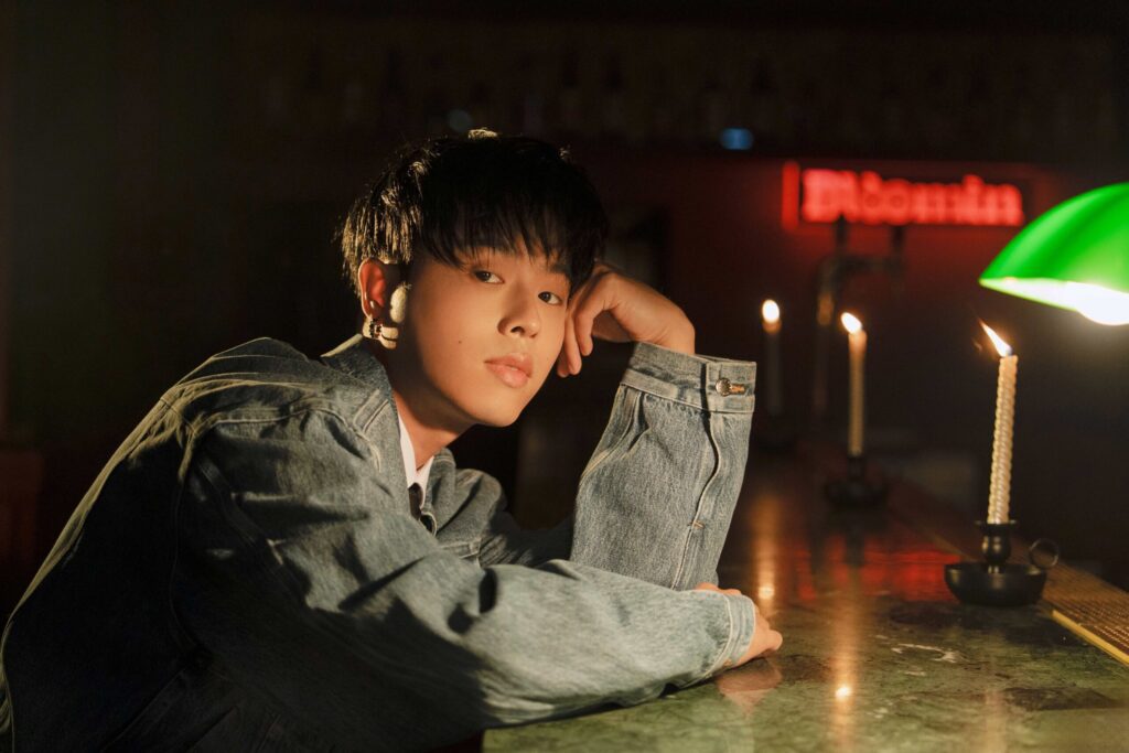 howz-螢幕初吻大膽上演-蜻蜓點水最浪漫