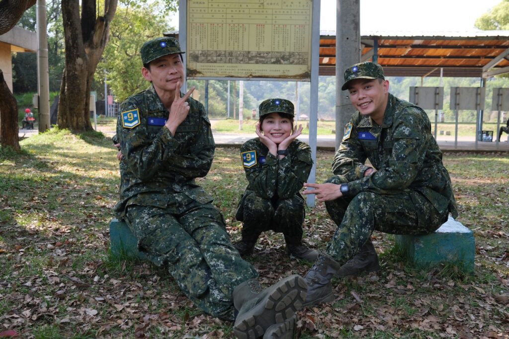 台視《九條好漢在一班》陳樞育-雲朵姊姊見證星兵蛻變紅眼眶-黃鐙輝哽咽說不出話