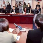 蔣萬安拜會民眾黨、新黨團　說明重大法案與防疫