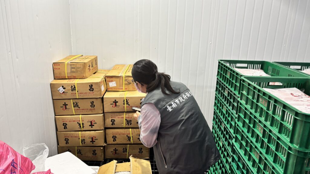 臺南市政府即時攔截有疑慮的豬肉原料，-全面強化食安稽查與防疫措施