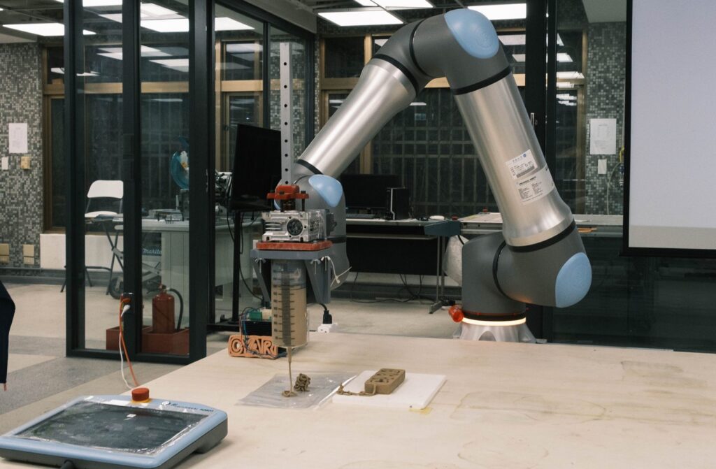 中原大學建築系設立「ai數位製造實驗室」　打造ai驅動的建築教育新篇章