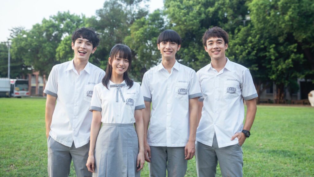 她想去「朝聖」、他想「刷馬桶」-《夜半11點學校見》cp戲外超反差